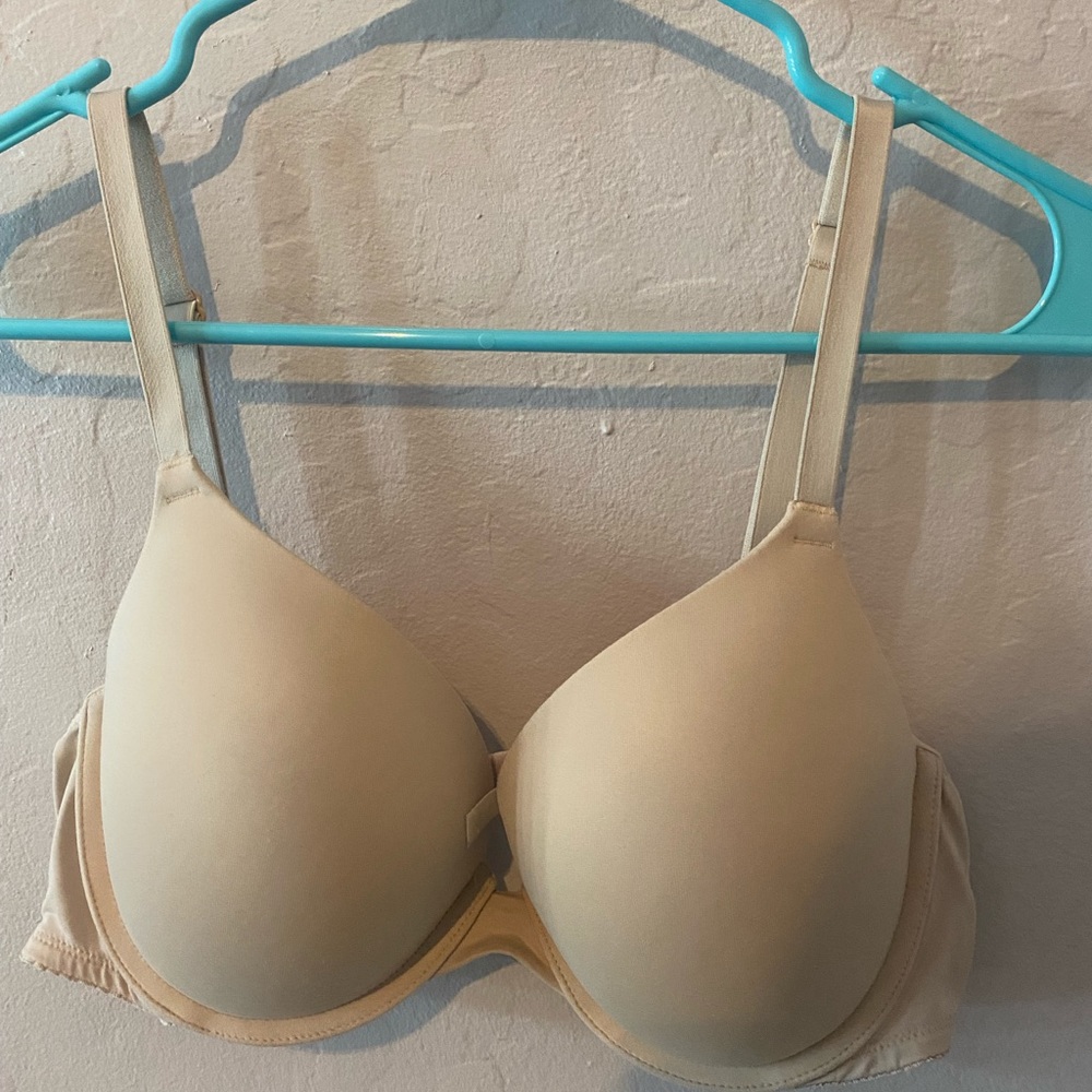 Nude Victoria Secret Pink T-Shirt Bra
